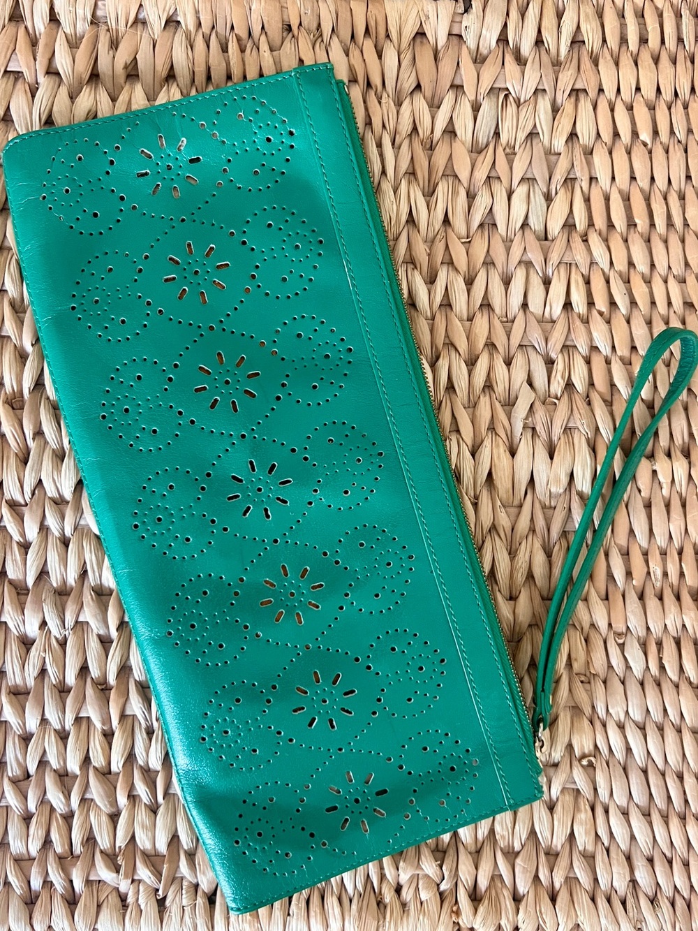 HOBO Green Laser-Cut Leather Wristlet Clutch - Women's Accessory